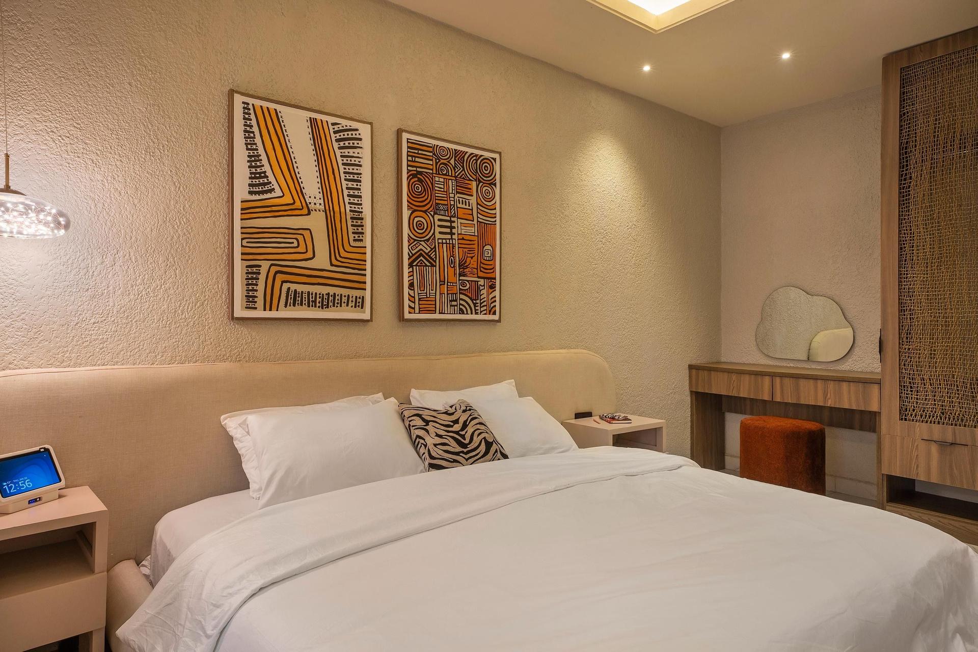 https://image.cityspacesandbookings.com/1766102162-9d1df1cb.jpeg