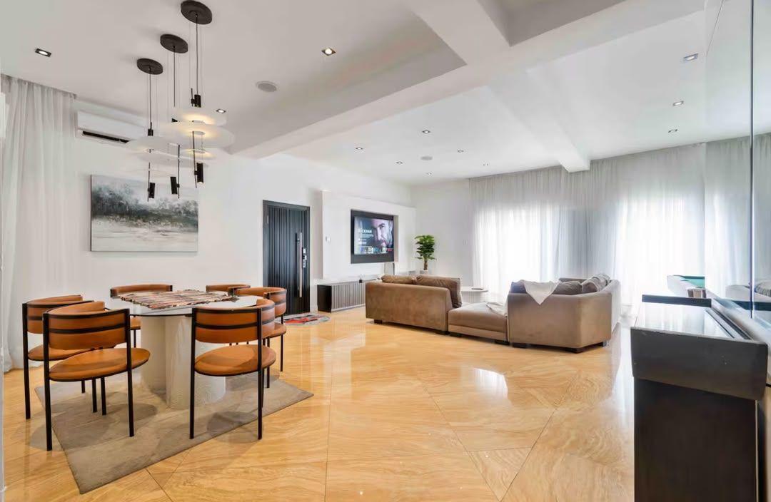https://image.cityspacesandbookings.com/1789604987-1d4817eb.jpg