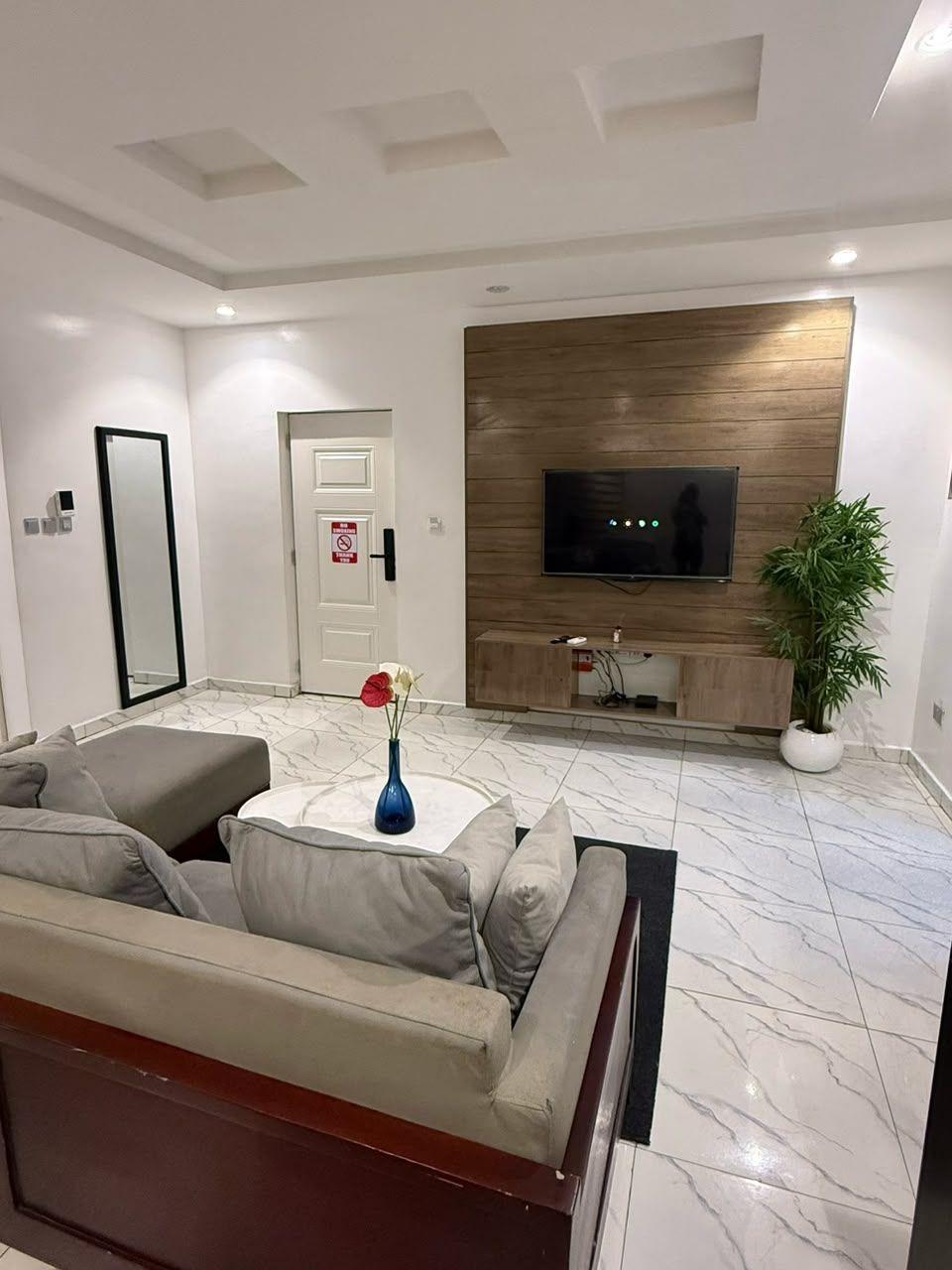 https://image.cityspacesandbookings.com/1790947385-374978cf.jpg