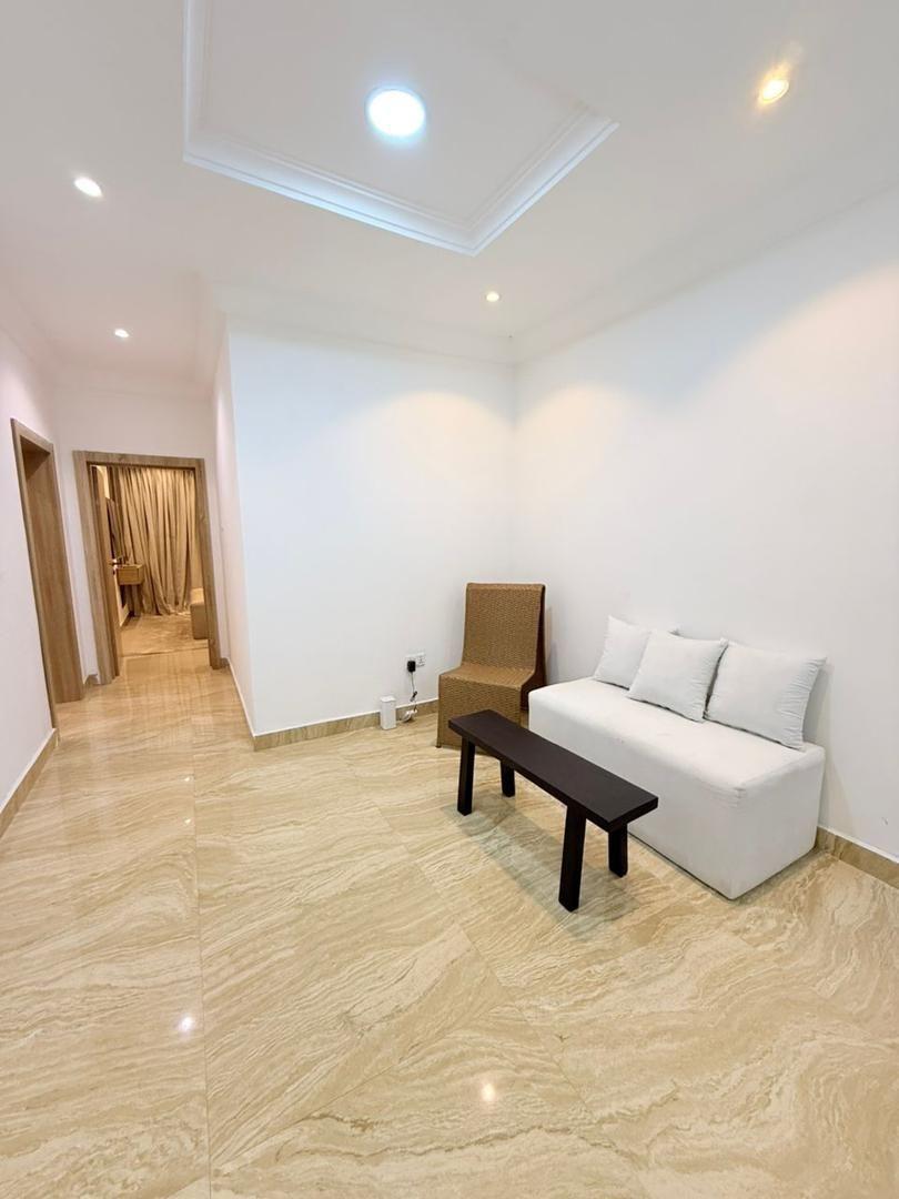 https://image.cityspacesandbookings.com/apartments/683e3c9654d71424f2ec1734/other/IMG_6286.jpeg