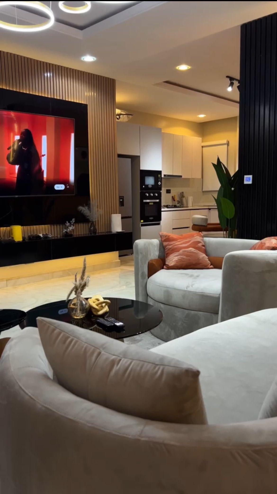 https://image.cityspacesandbookings.com/apartments/68cef4b5ba870733e130f25d/bedroom/IMG_4769.jpeg