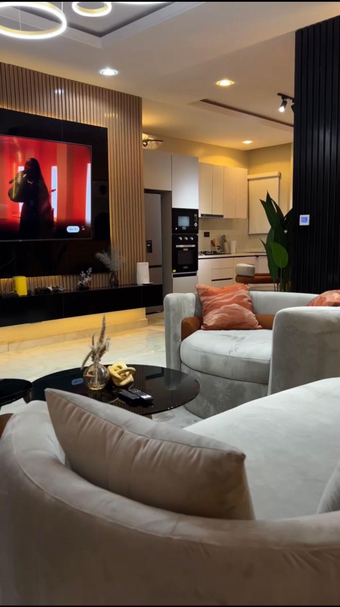 https://image.cityspacesandbookings.com/apartments/68cef4b5ba870733e130f25d/bedroom/IMG_4789.jpeg