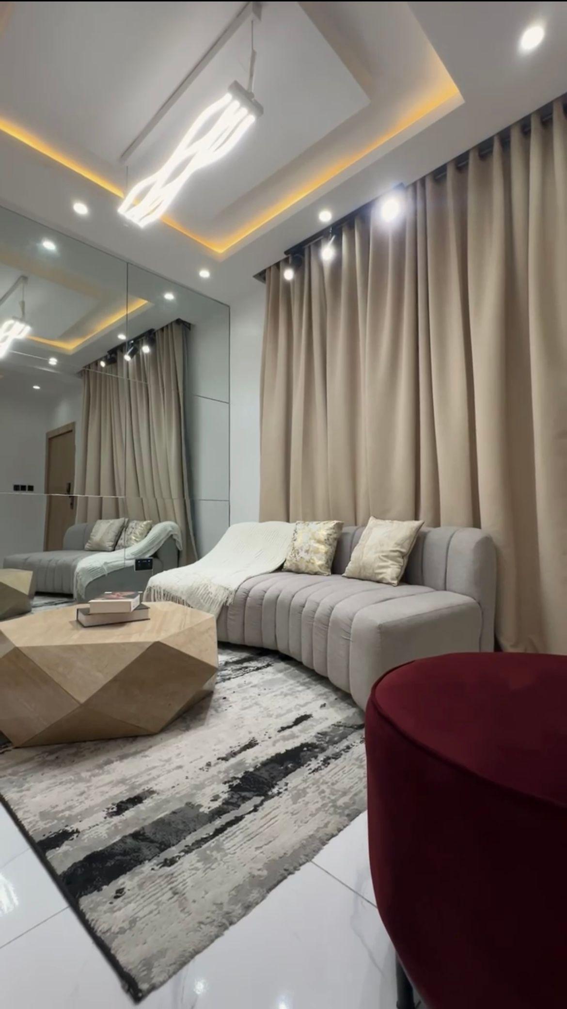 https://image.cityspacesandbookings.com/apartments/68d58a24601c6c92faae10cc/bedroom/IMG_4929_2025-09-25T18:31:08Z.jpeg