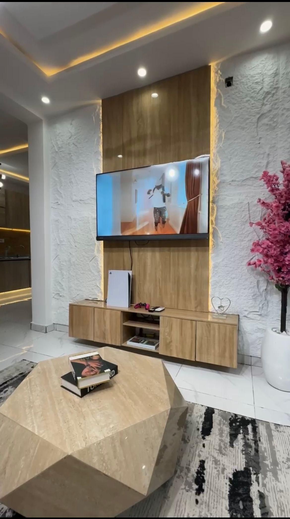 https://image.cityspacesandbookings.com/apartments/68d58a24601c6c92faae10cc/bedroom/IMG_4932_2025-09-25T18:31:07Z.jpeg