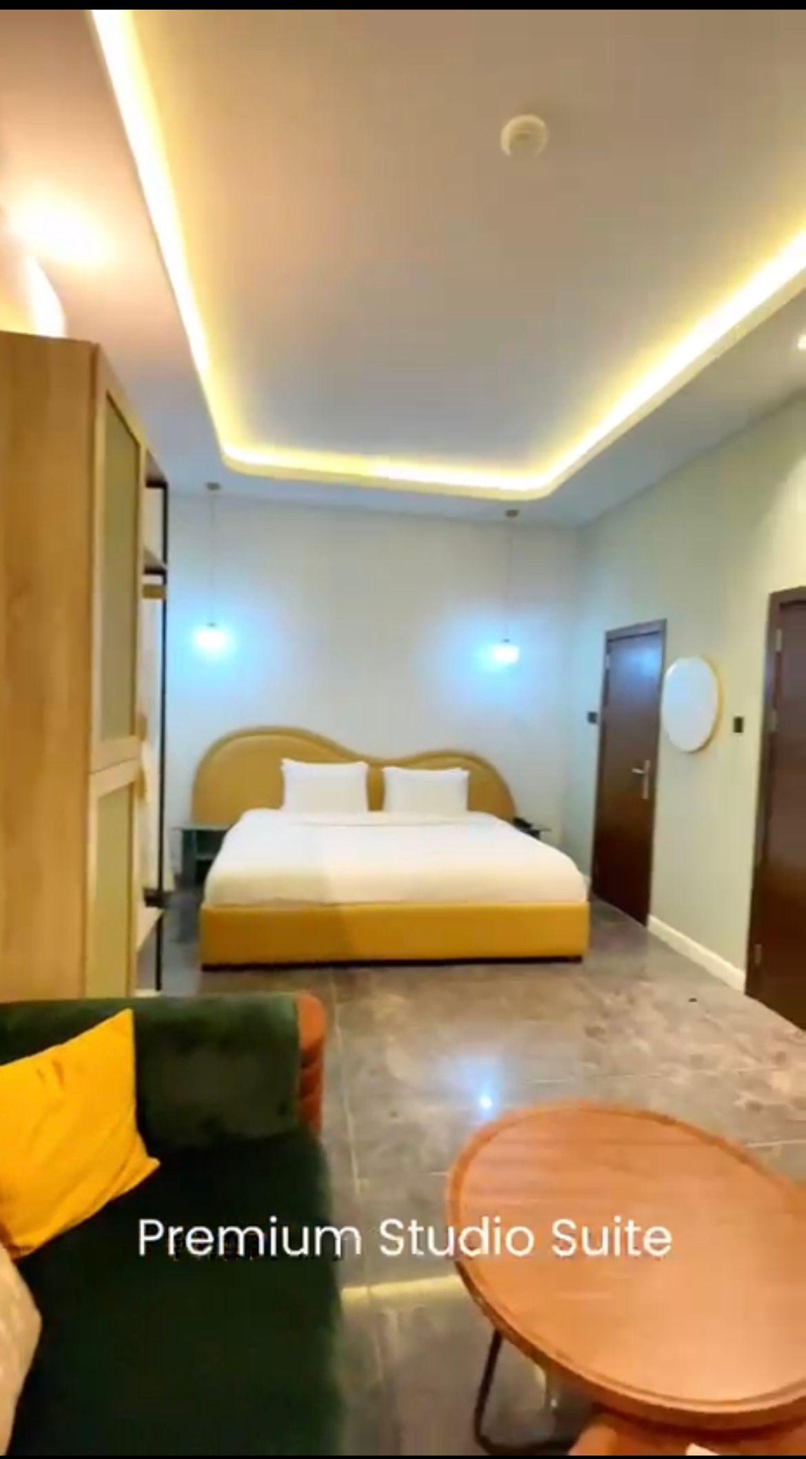https://image.cityspacesandbookings.com/apartments/690107cc1618f7e4ee483c91/others/1761675361-0ad2b250.jpeg