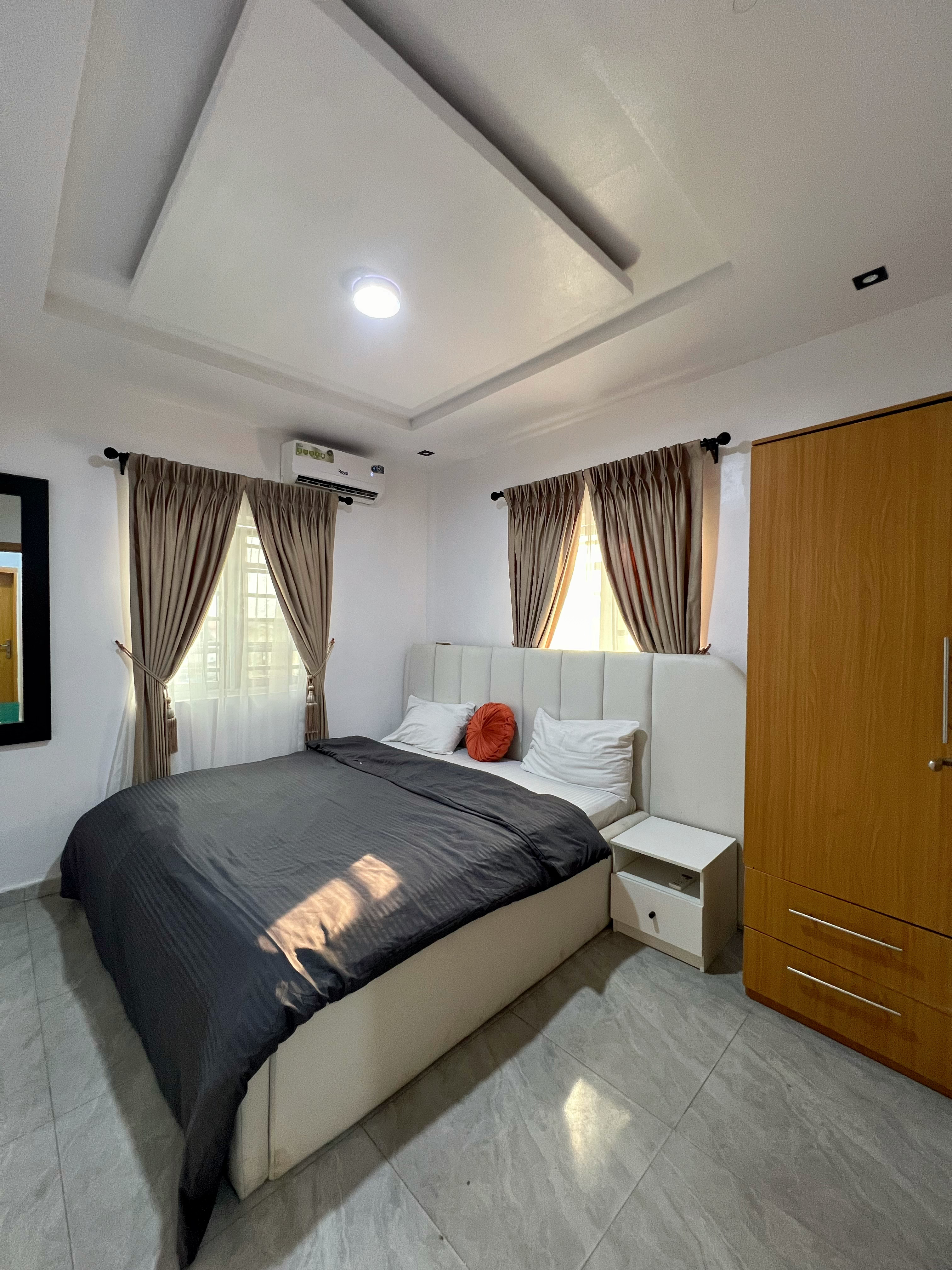 https://image.cityspacesandbookings.com/apartments/6a03c3bd9cbec3af5593dab0/bedroom/1778631930-461c9e48.png