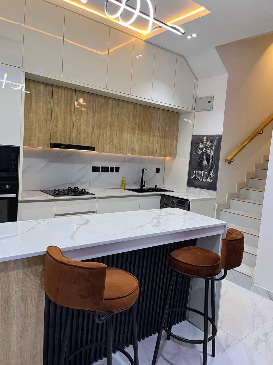https://image.cityspacesandbookings.com/apartments/6a0978599cbec3af5593daba/diningroom/1779007450-c41228c7.jpeg