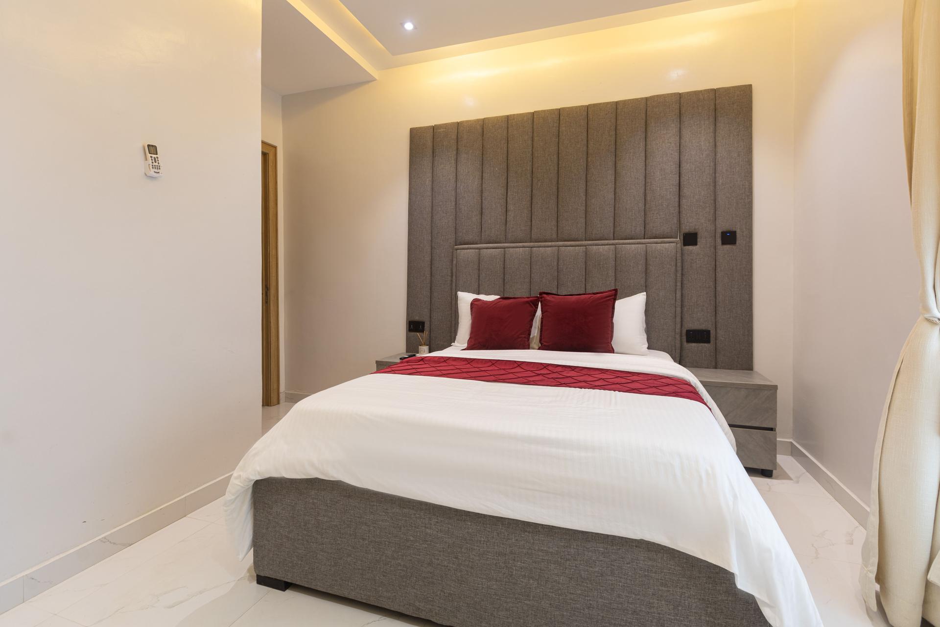 https://image.cityspacesandbookings.com/apartments/6a09c7c99cbec3af5593dac0/bedroom/1779026422-6713e356.jpeg