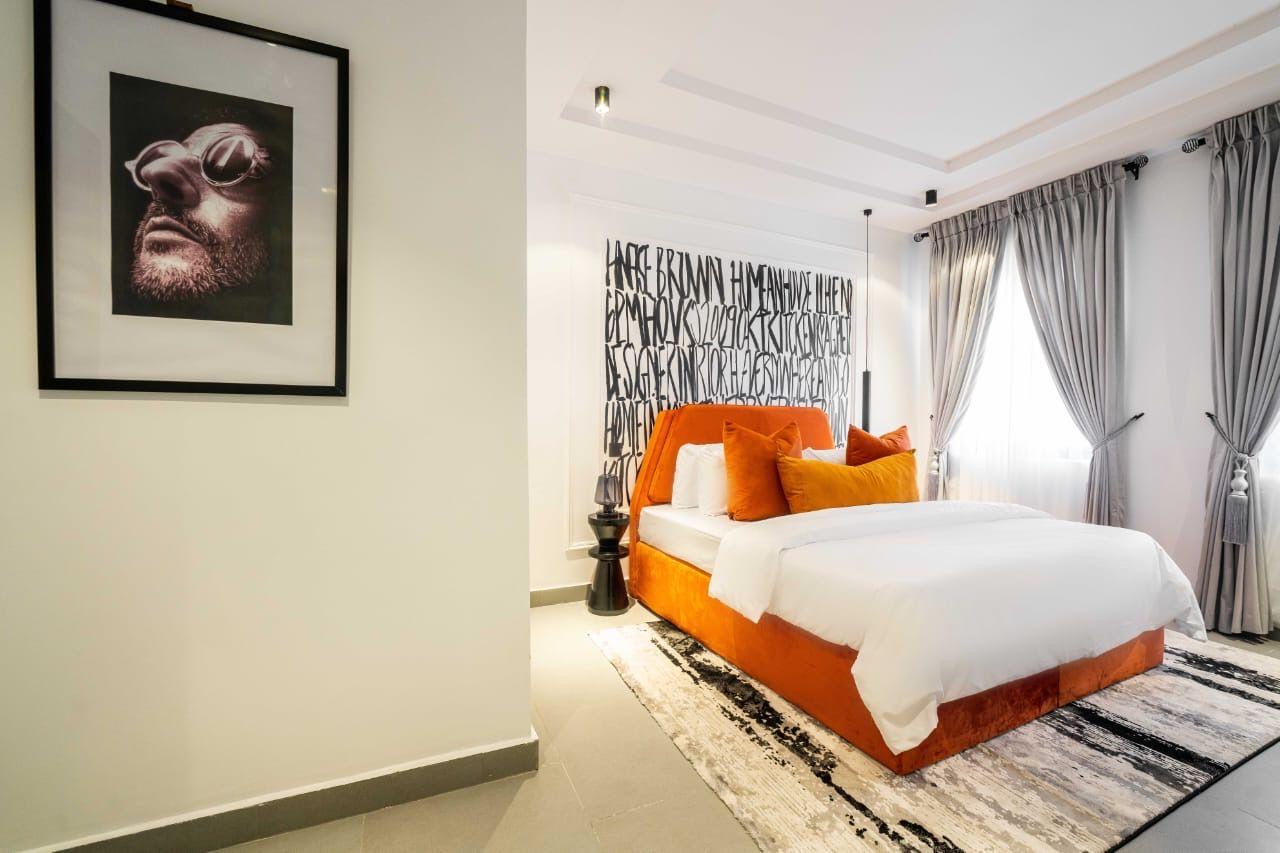 https://image.cityspacesandbookings.com/apartments/6a15a79e150c4118089023f9/bedroom/1779804469-9eb22557.jpeg