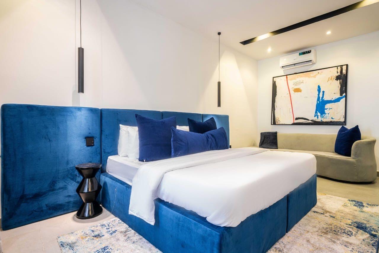 https://image.cityspacesandbookings.com/apartments/6a15a79e150c4118089023f9/bedroom/1779804469-ef56b350.jpeg