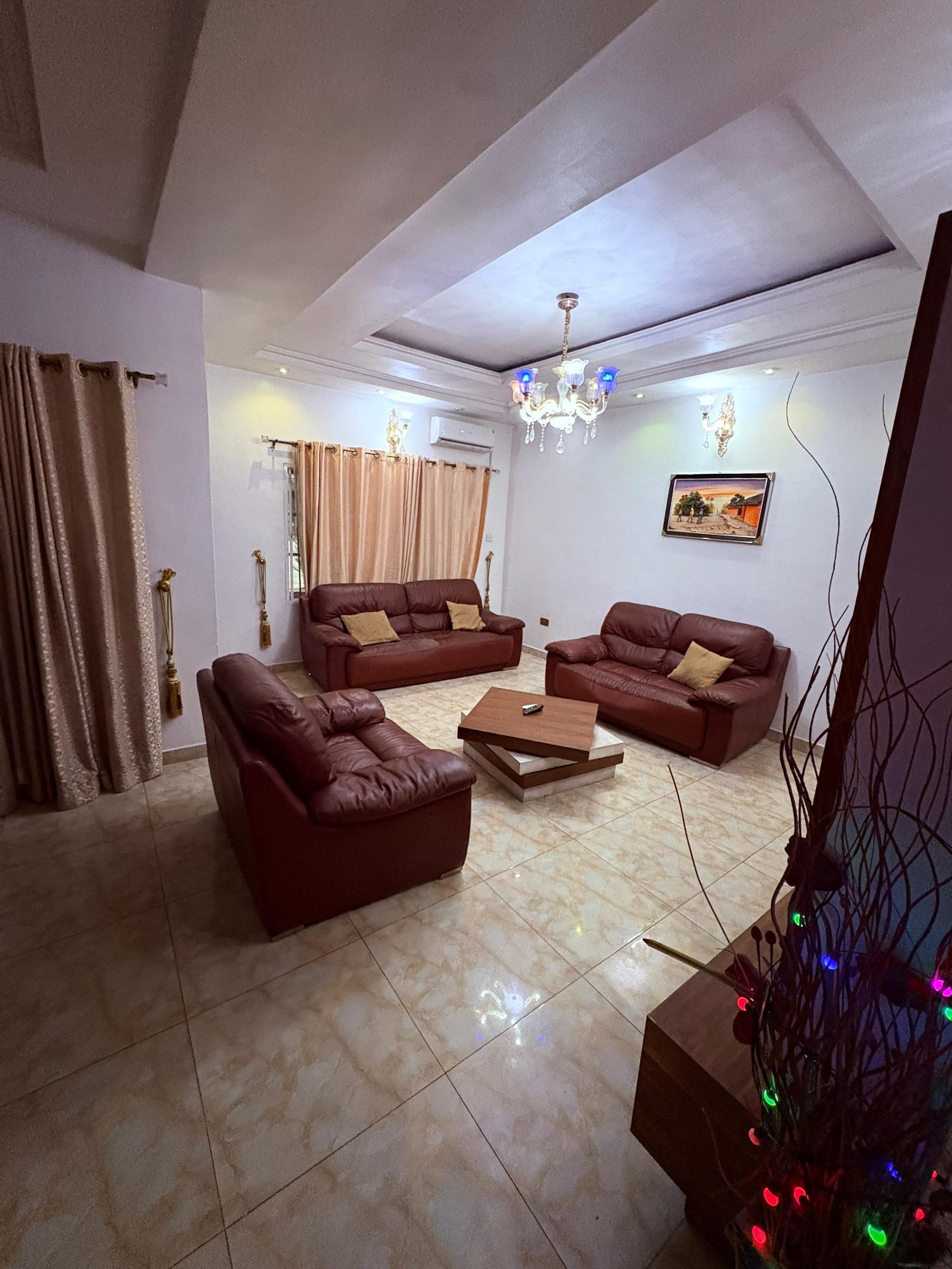 https://image.cityspacesandbookings.com/apartments/6a633d9dfc127f8005c8a009/sittingroom/1784889327-e9eb9fb8.jpg