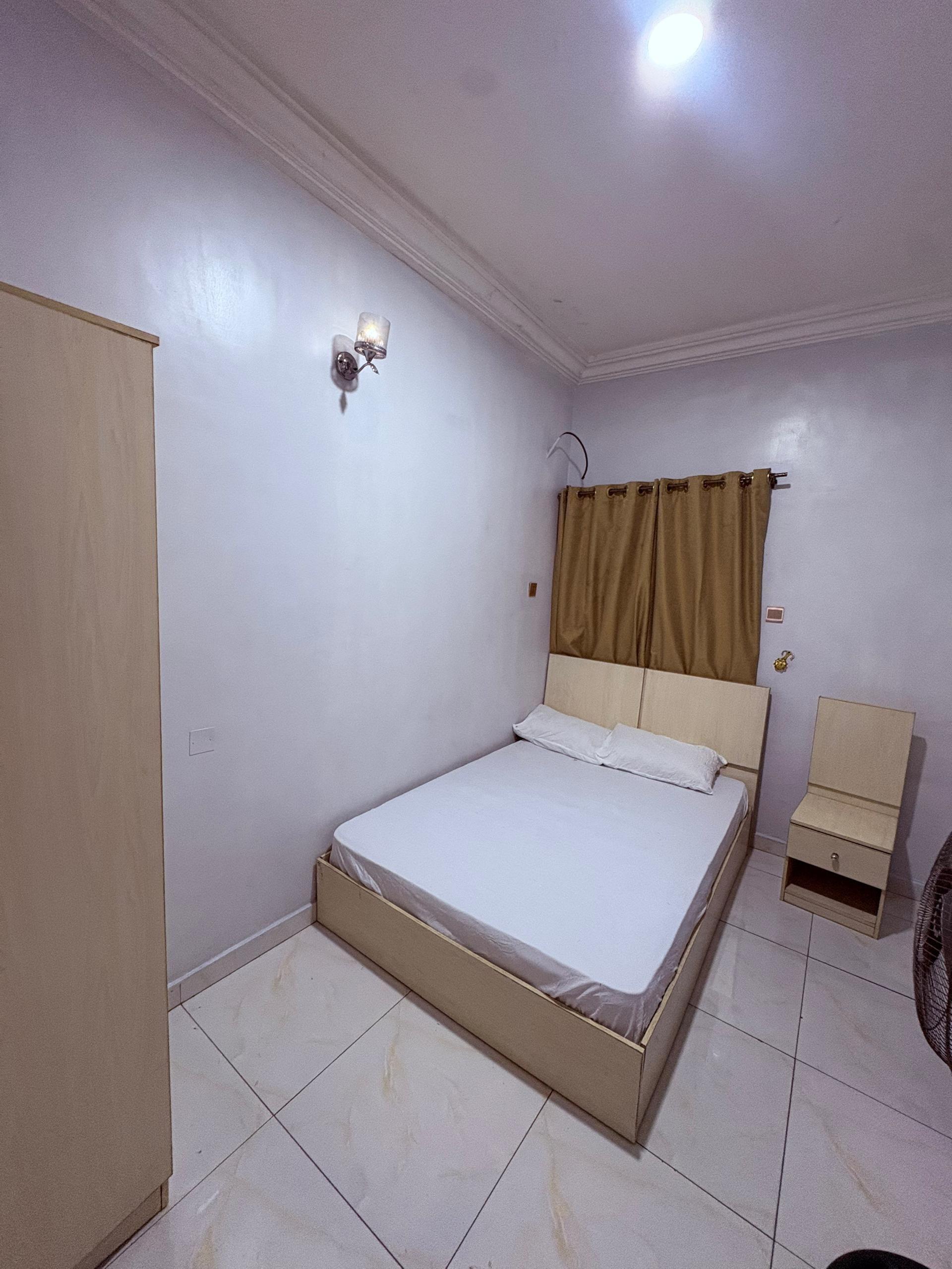 https://image.cityspacesandbookings.com/apartments/6a745387d1e2bd07099bcad2/bedroom/1786009432-07aa3a29.jpg