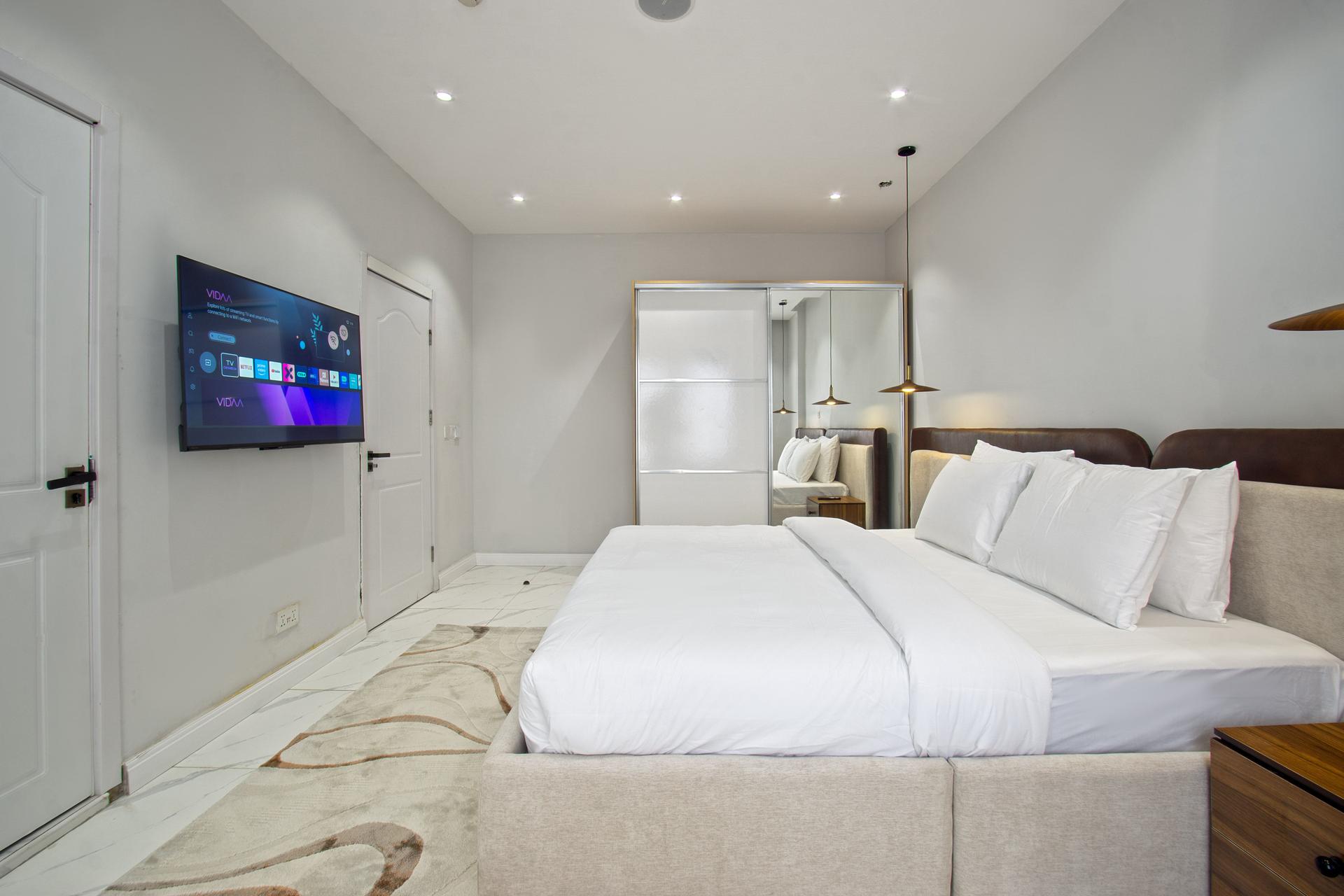 https://image.cityspacesandbookings.com/apartments/6aa56908525565a880e4947d/bedroom/1789225571-d5352936.jpeg