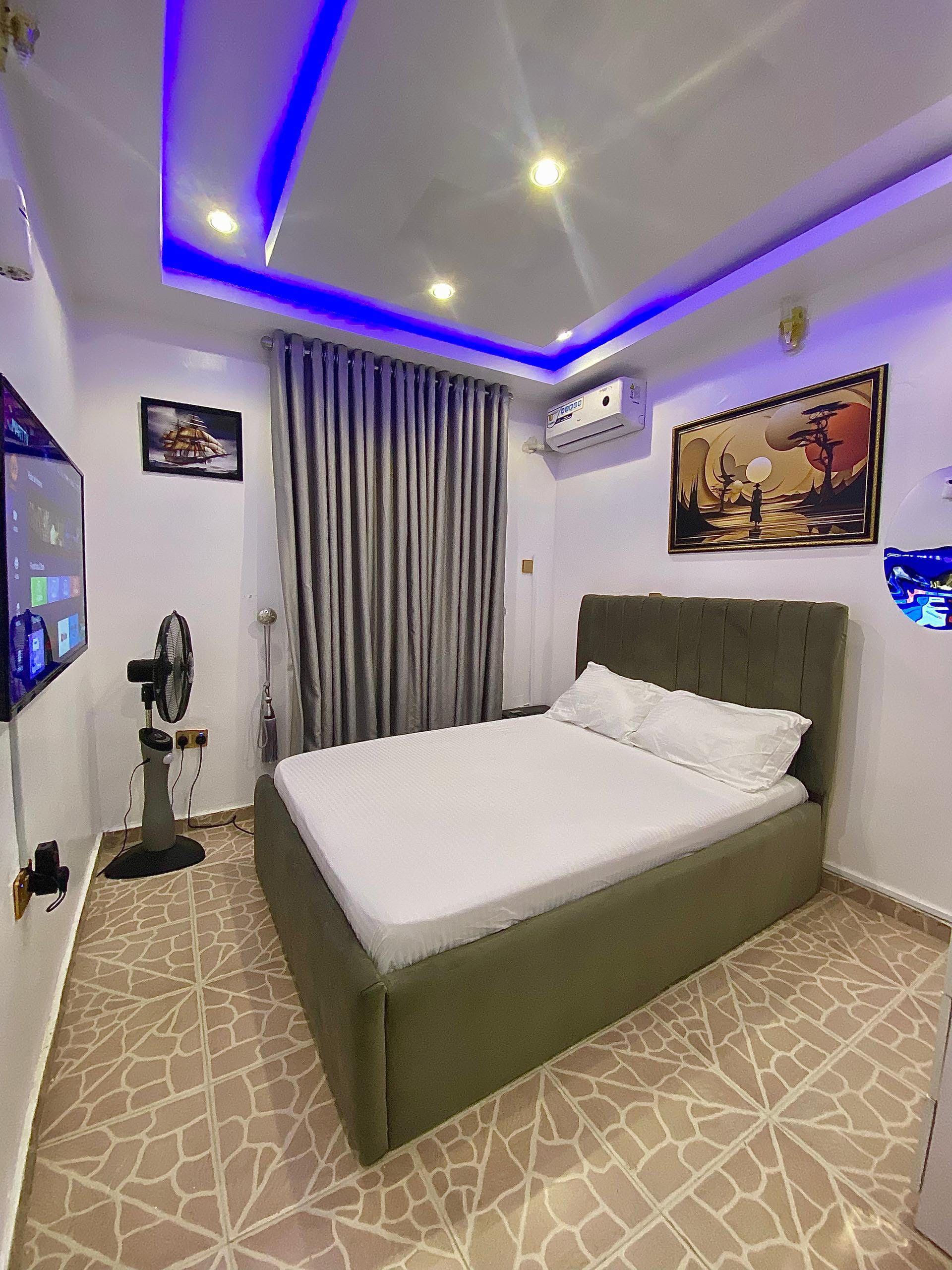 https://image.cityspacesandbookings.com/apartments/6aa900ea525565a880e49485/bedroom/1789460876-1d27344a.jpg