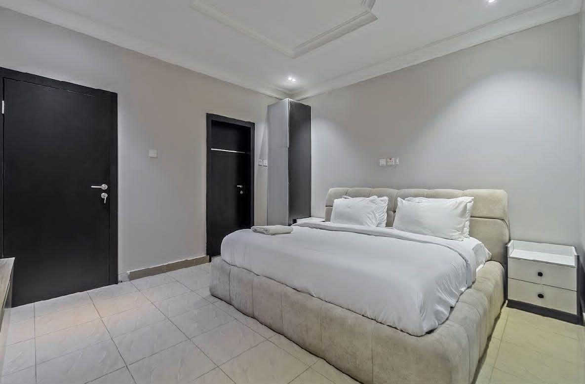 https://image.cityspacesandbookings.com/apartments/6aa91e39525565a880e4948d/bedroom/1789468322-cb799a57.jpg