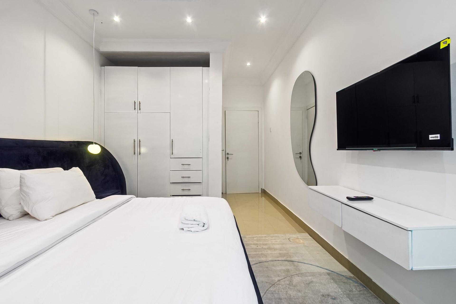 https://image.cityspacesandbookings.com/apartments/6aa920d2525565a880e4948f/bedroom/1789468994-eb3c4052.jpg