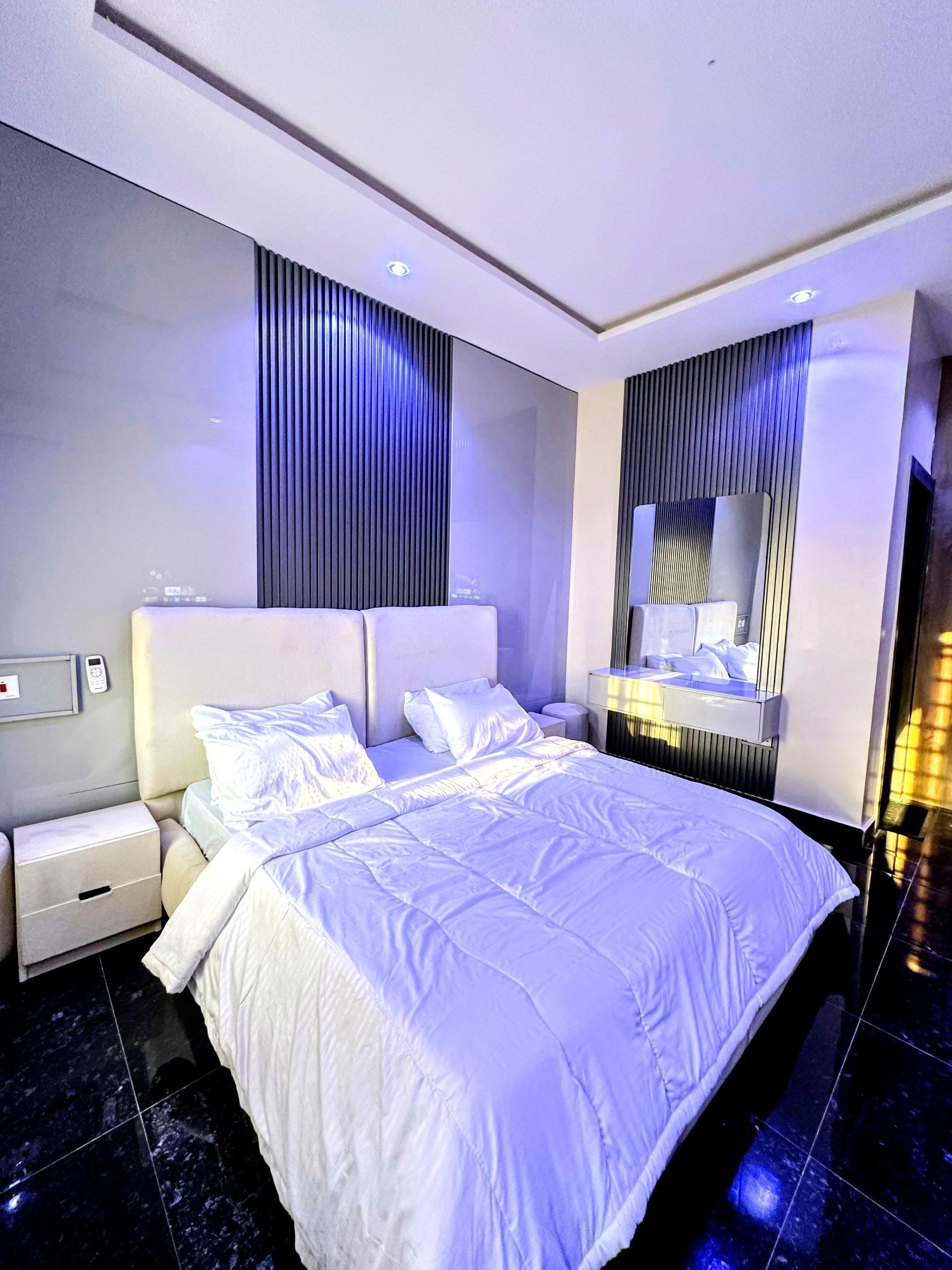 https://image.cityspacesandbookings.com/apartments/6aac4f694d51c7a3367fd3f7/bedroom/1789679318-52df1e72.jpg