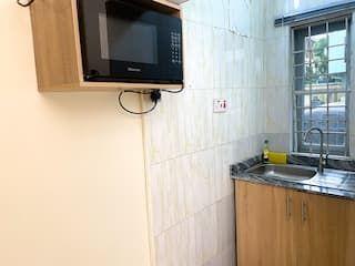 https://image.cityspacesandbookings.com/apartments/6ab2af0b49221dfc1b119675/kitchen/1790156953-265ee4cf.jpg