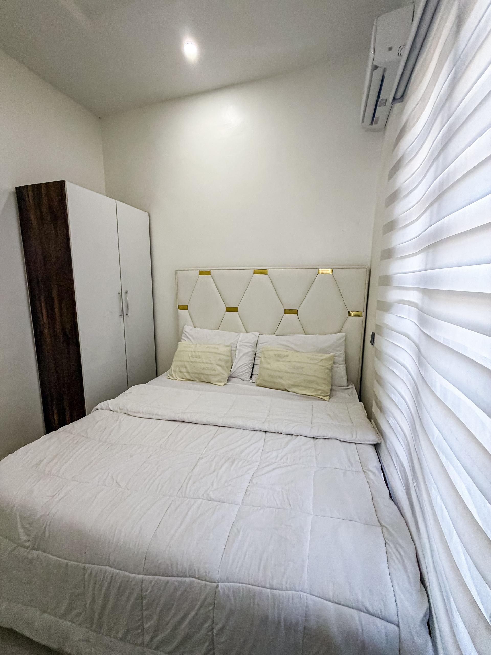 https://image.cityspacesandbookings.com/apartments/6ab2d90a49221dfc1b11967a/bedroom/1790105987-46318da3.jpeg
