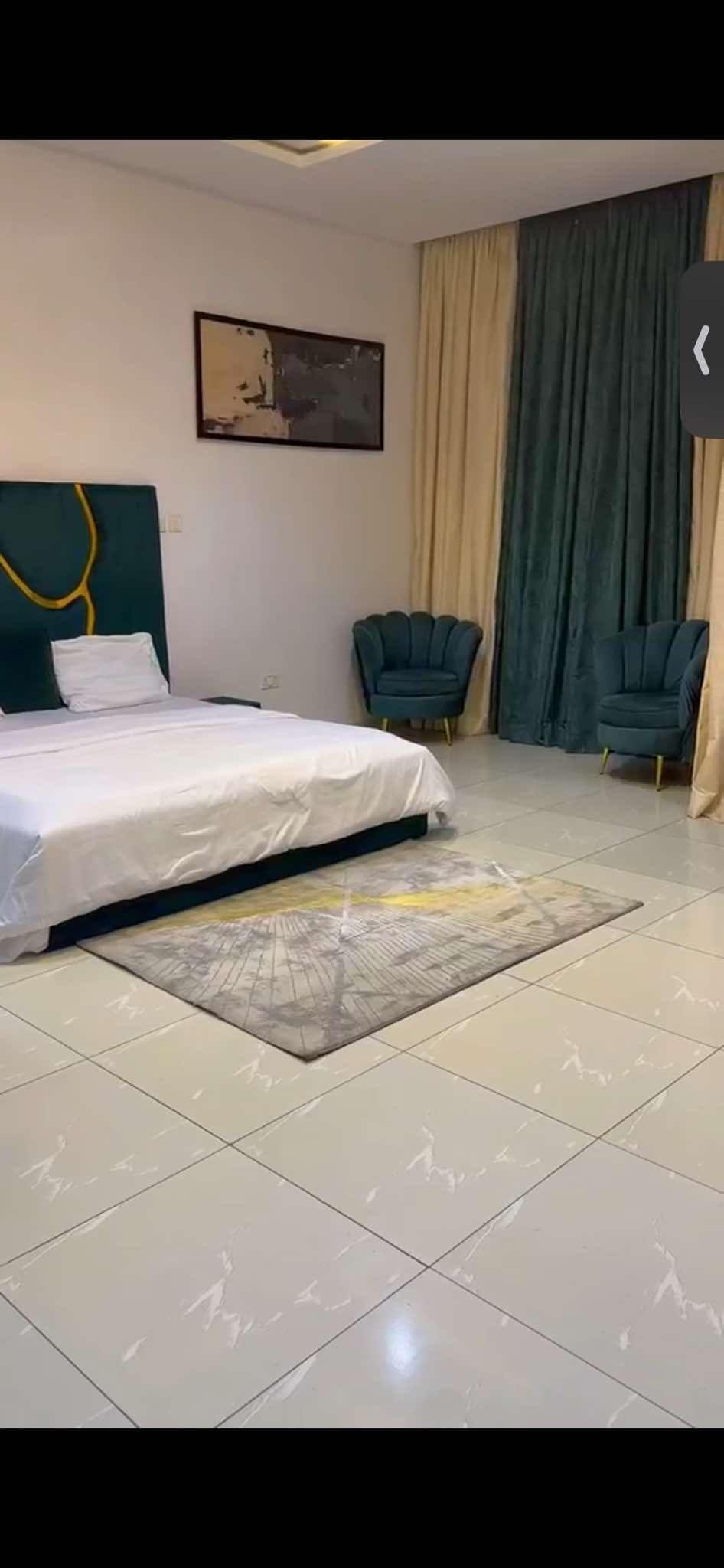 https://image.cityspacesandbookings.com/apartments/6ab3b2e249221dfc1b119684/bedroom/1790161686-5af2e19b.jpg