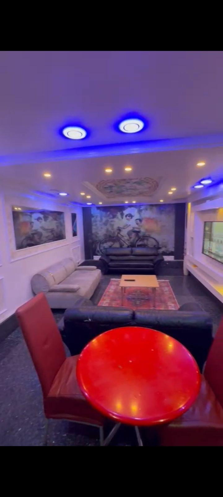 https://image.cityspacesandbookings.com/apartments/6ac8ef65f8eeaaade0312d95/sittingroom/1791553592-be9733a9.jpg