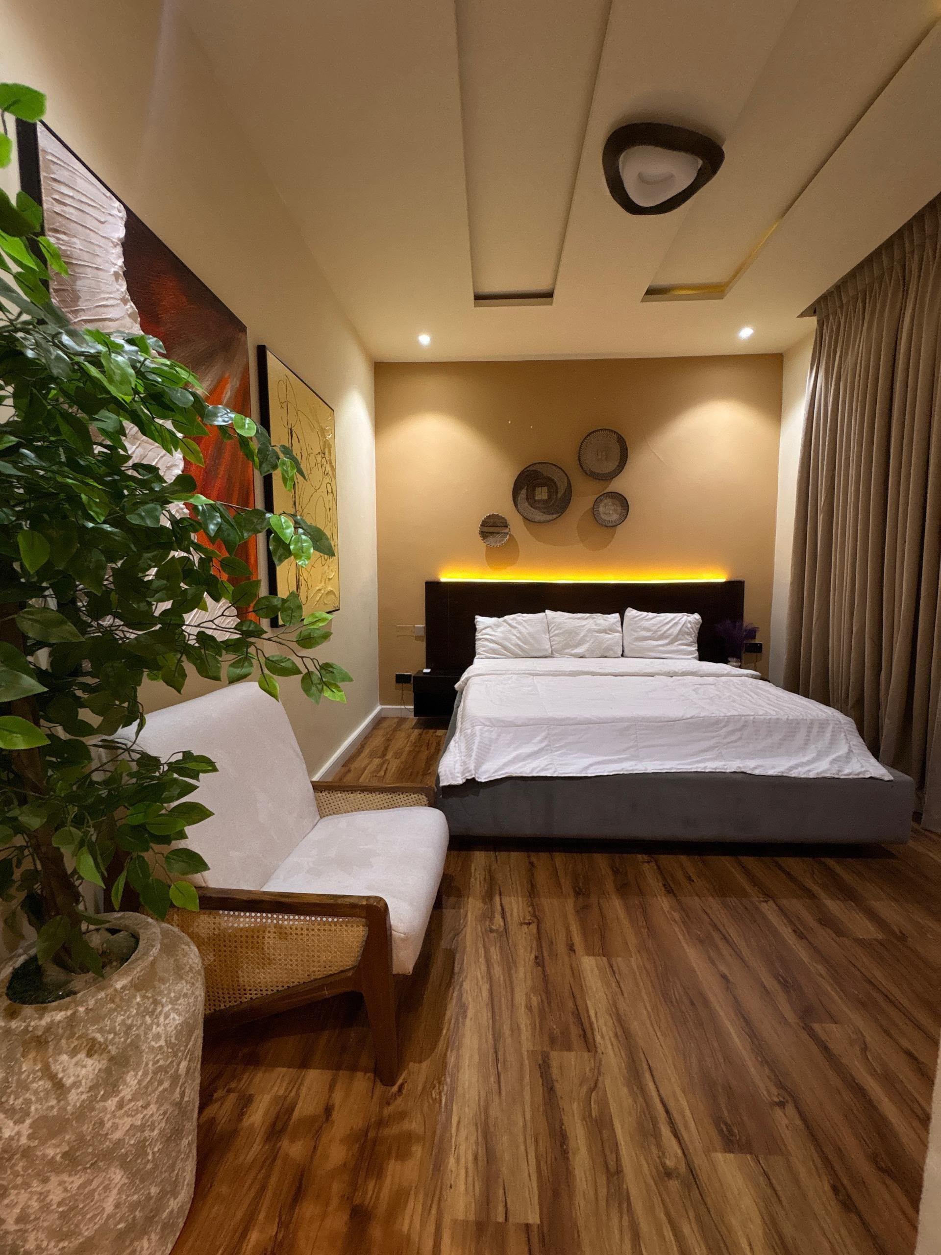 https://image.cityspacesandbookings.com/apartments/6ae5a8845edb9bfb9e7fbec5/bedroom/1793436186-da479cb9.jpg